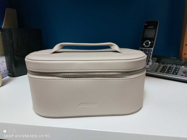 Monos Metro Cosmetics Case