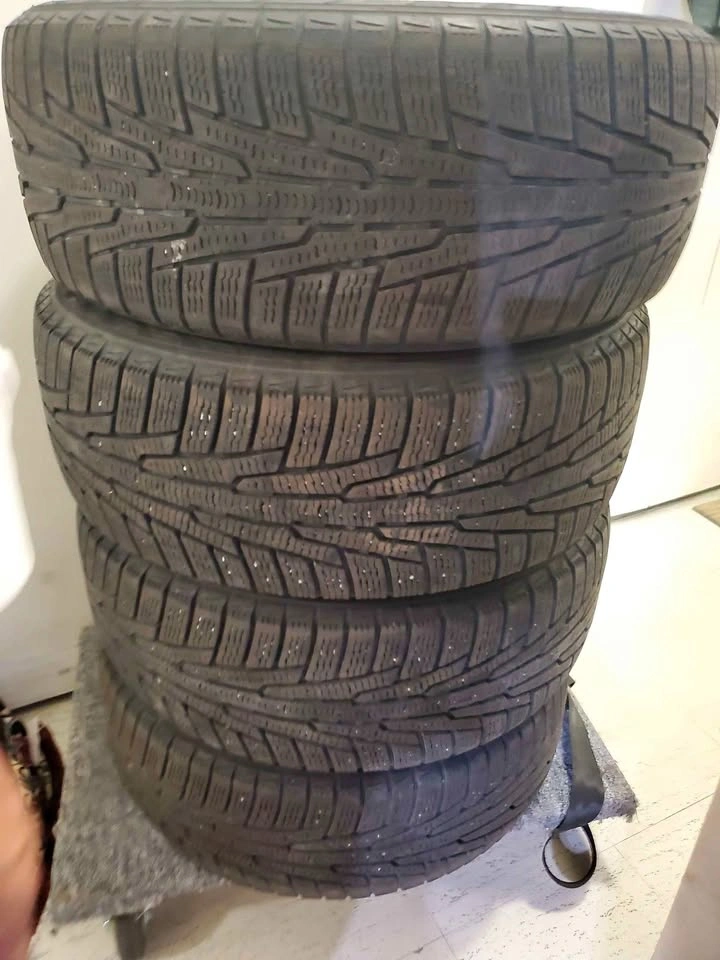 Hercules Avalanche Winter Tires 215/55R17 (Set of 4)