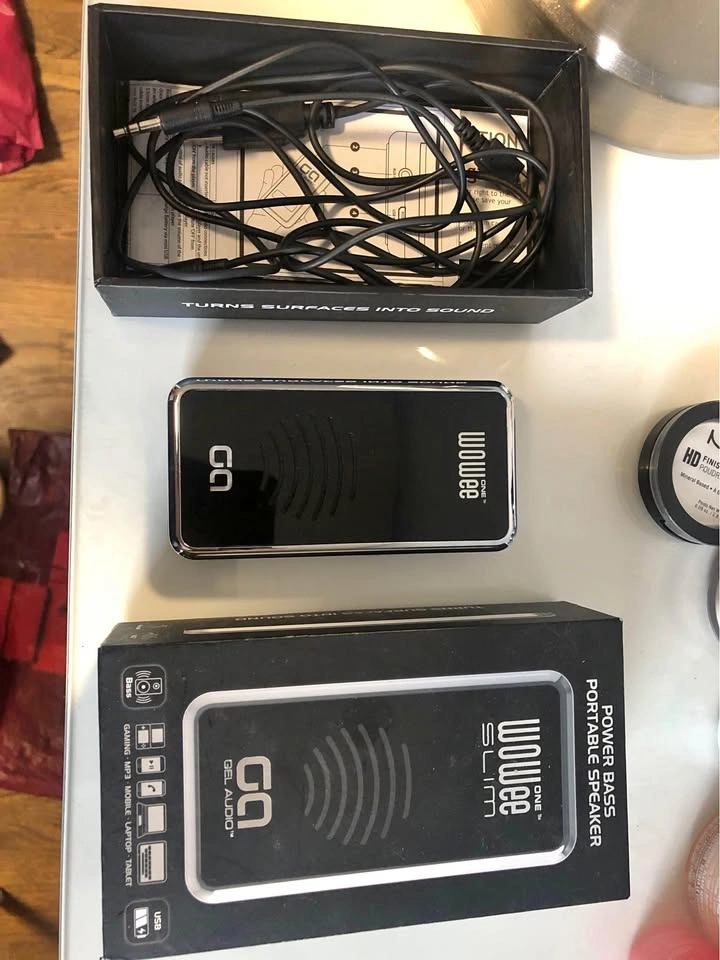 Portable speaker - Wowee One Slim