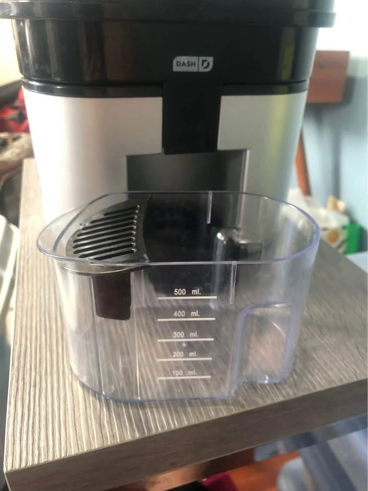 Dash electric citrus/orange juicer - duo - photo 2