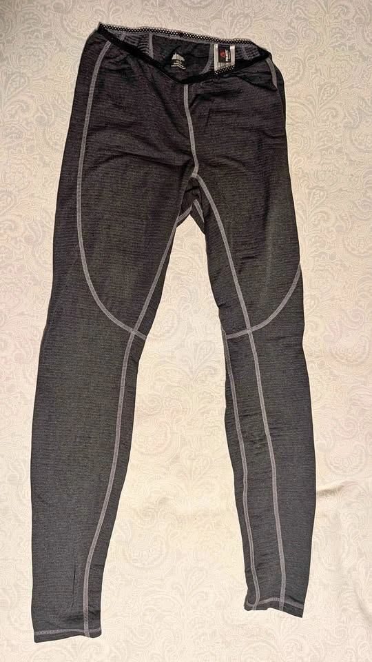 MEC women's XS Polartec Power Dry Base Layer Leggings