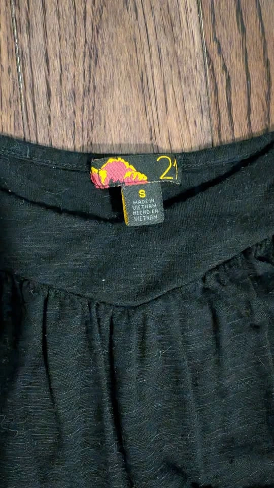Small-medium Camisole Top Bundle - photo 3