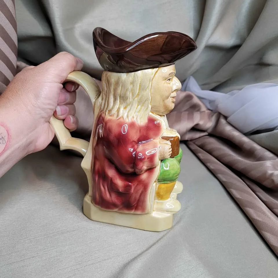 Wood & Sons 'L.S. Philpot' Toby Mug image indicator(9)