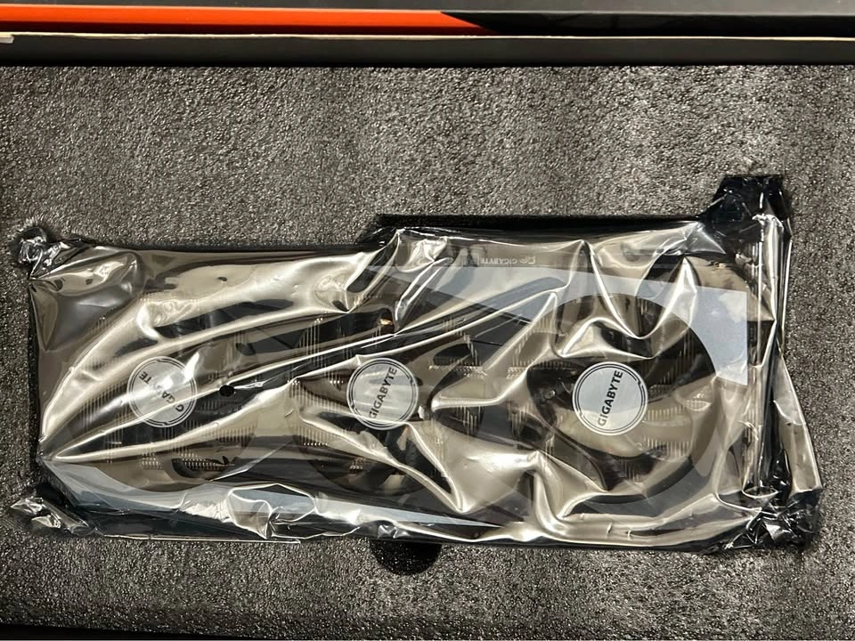 Gigabyte GeForce RTX 3060 Ti Gaming OC 8G Graphics Card - photo 3