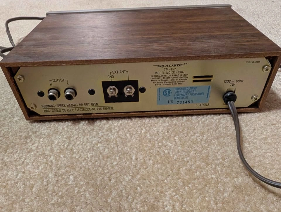 Realistic TM-152 AM-FM Stereo Tuner - photo 3