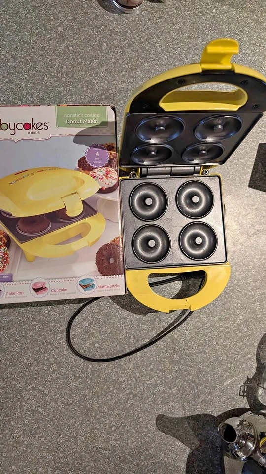 babycakes mini's Yellow Mini Donut Maker