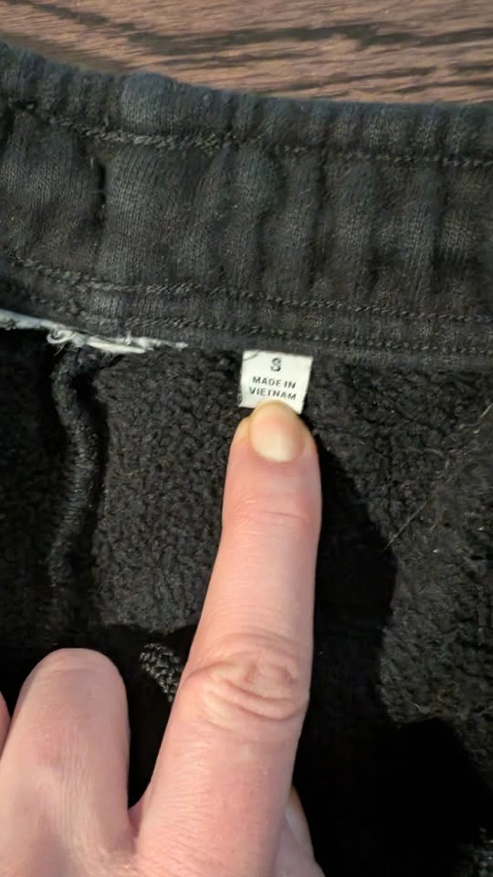 Aritzia black sweatpants size Small - photo 3
