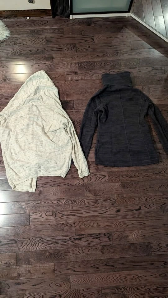 Women's Wildfree XS Hoodie & Lole M Zip-Up Sweater - photo 2