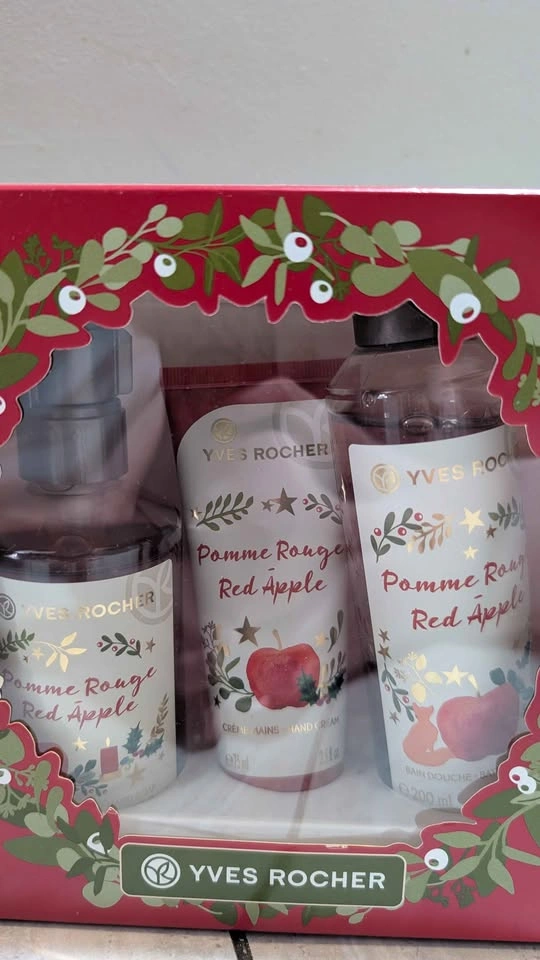 NEW Yves Rocher Red Apple Bath Collection Gift Set + FREE Candle - photo 4