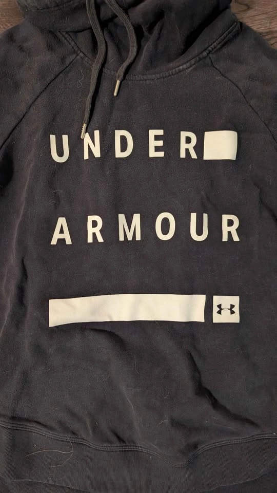 Women's Size M Under Armour Black Hoodie - photo 3