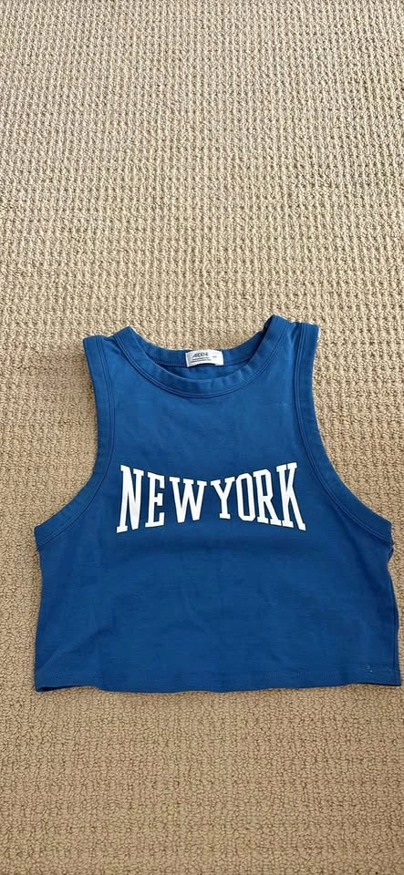 Ardene muscle crop top