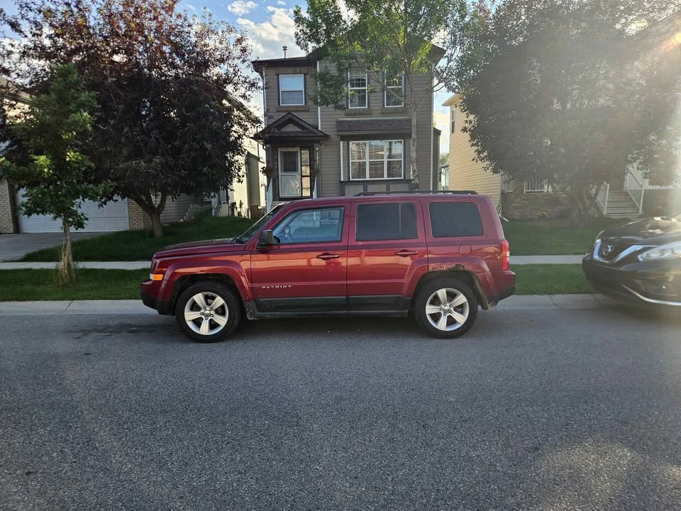 JEEP PATRIOT 2011 - photo 2