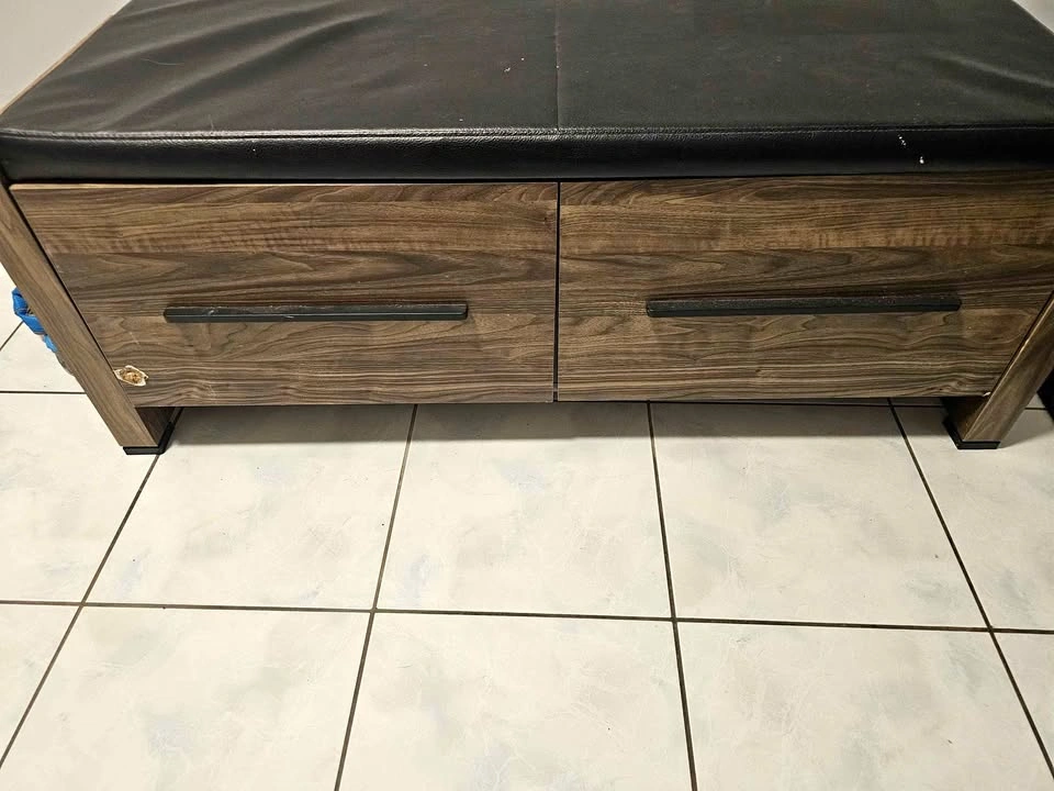 Storage bench