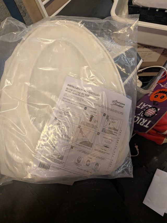 American Standard Slow Close Toilet Seat - photo 2