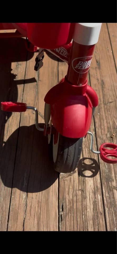 Radio Flyer Steer & Stroll Toddler Tricycle! Excellent Condition - photo 5