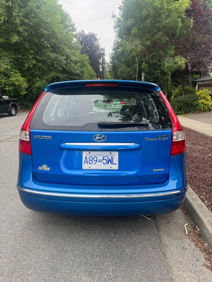 2011 Hyundai Elantra - photo 5