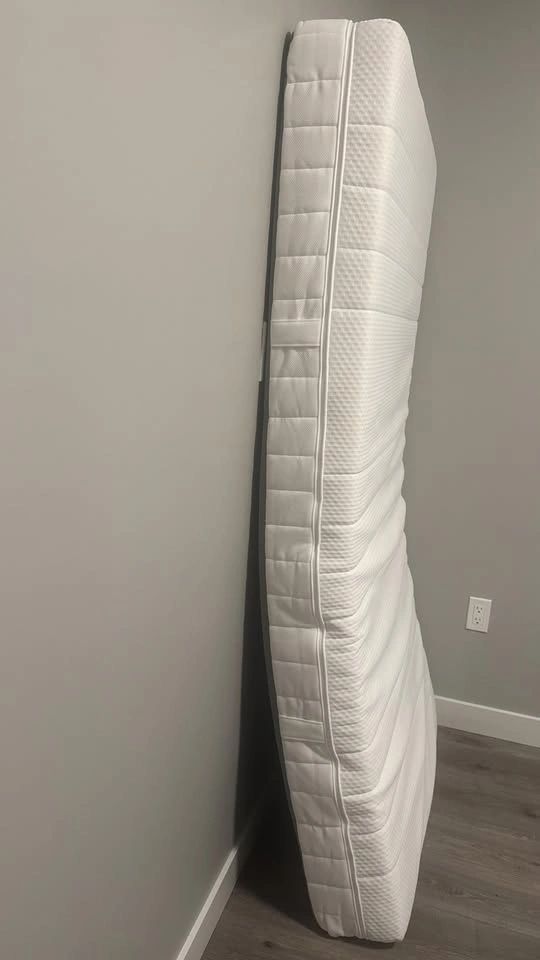 2x IKEA Twin Foam Mattresses - Medium Firm and Firm - photo 2