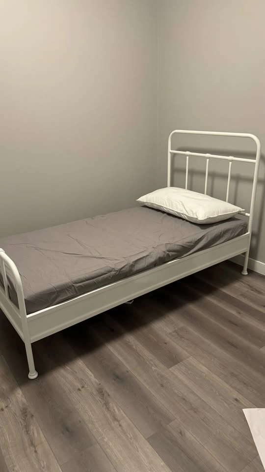 2x IKEA Twin Foam Mattresses - Medium Firm and Firm - photo 4