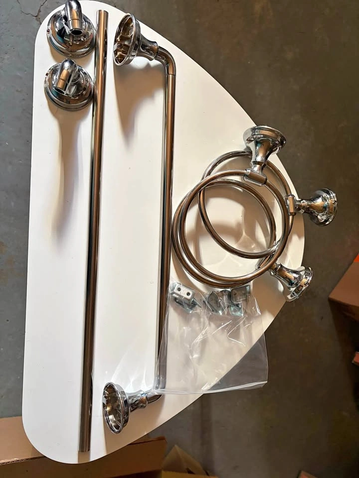 Chrome Bathroom Hardware Set - 18” and 24” Towel Bars and Rings