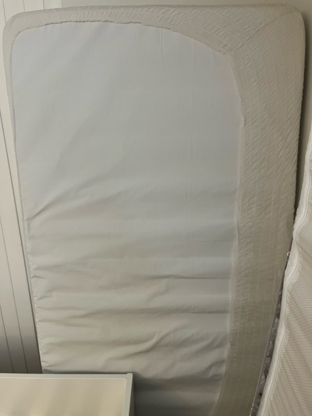 2 Twin 8-Inch Mattresses – Good Condition - photo 3