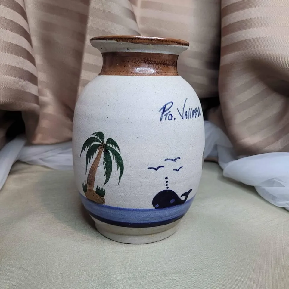 Beautiful Vintage Pto. Puerto Vallarta Mexico Hand Painted... image indicator(6)