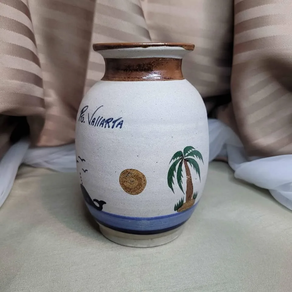Beautiful Vintage Pto. Puerto Vallarta Mexico Hand Painted... image indicator(8)