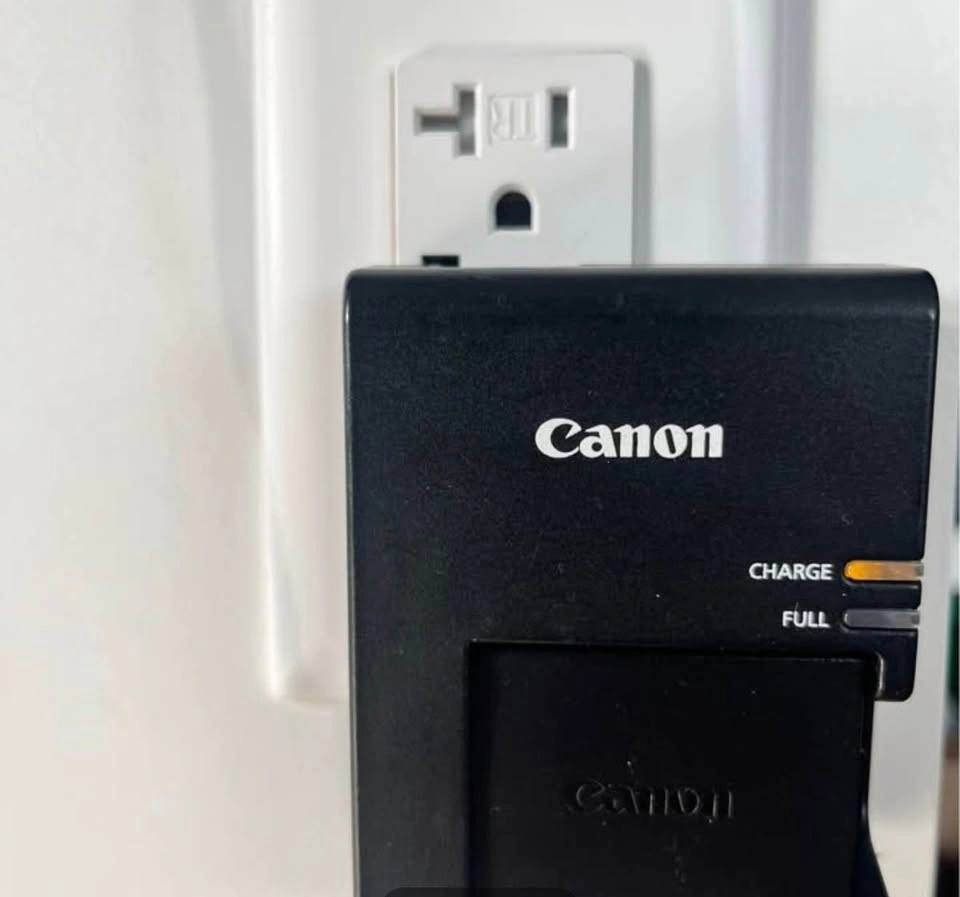 Canon camera - photo 4