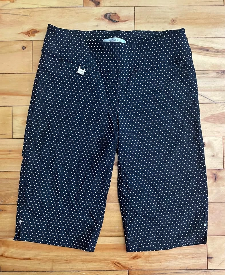 Polka Dots Capri