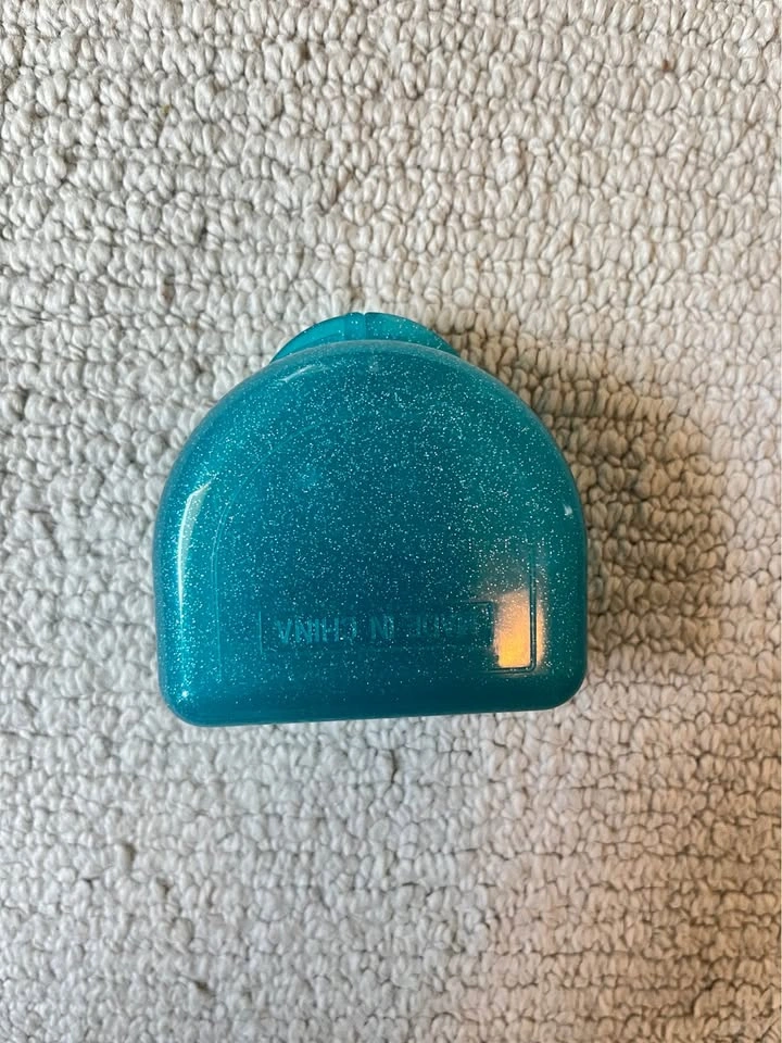 Invisalign travel case unused - photo 2