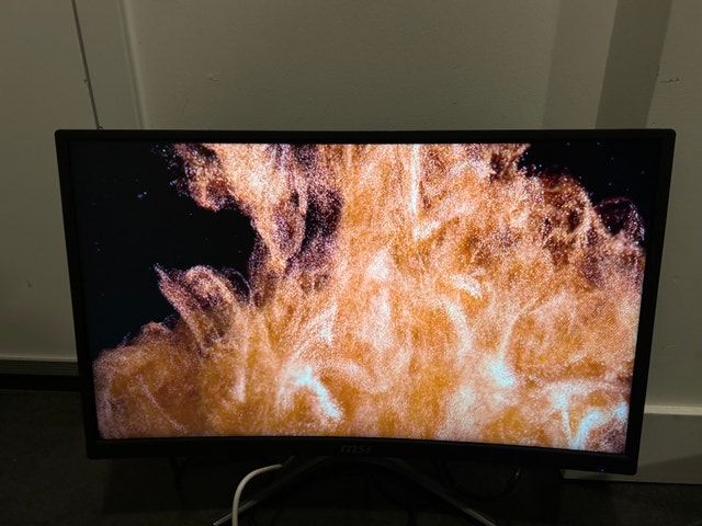 Msi Curved 144Hz Gaming Monitor || Like New - photo 3