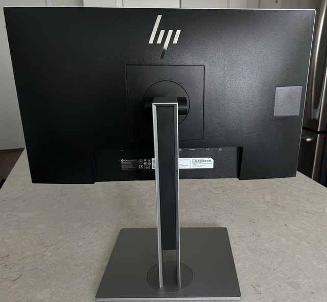 Hp Fully Adjustable Monitor || Like New - photo 2