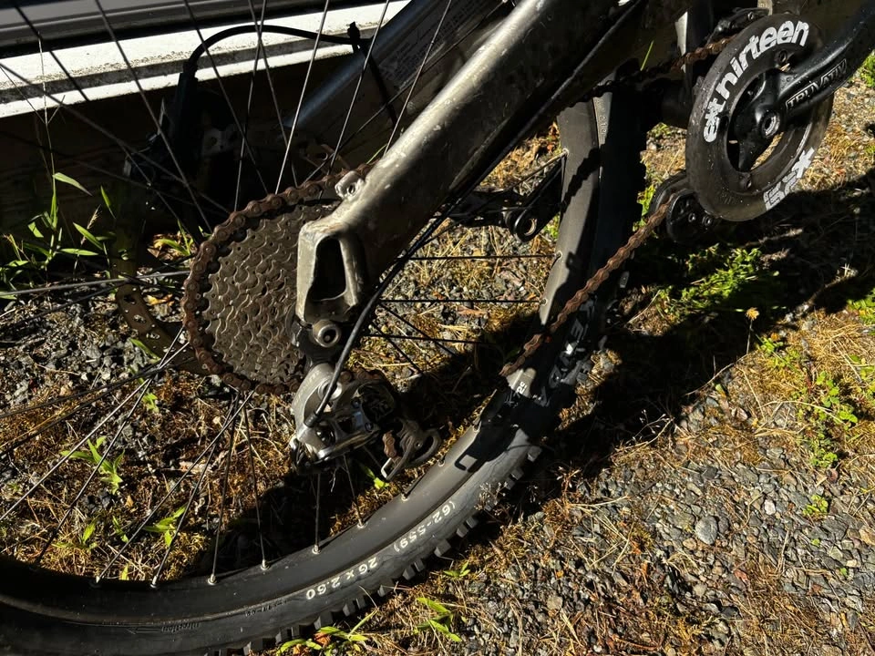 Cannondale Downhill Mountain Bike - photo 3