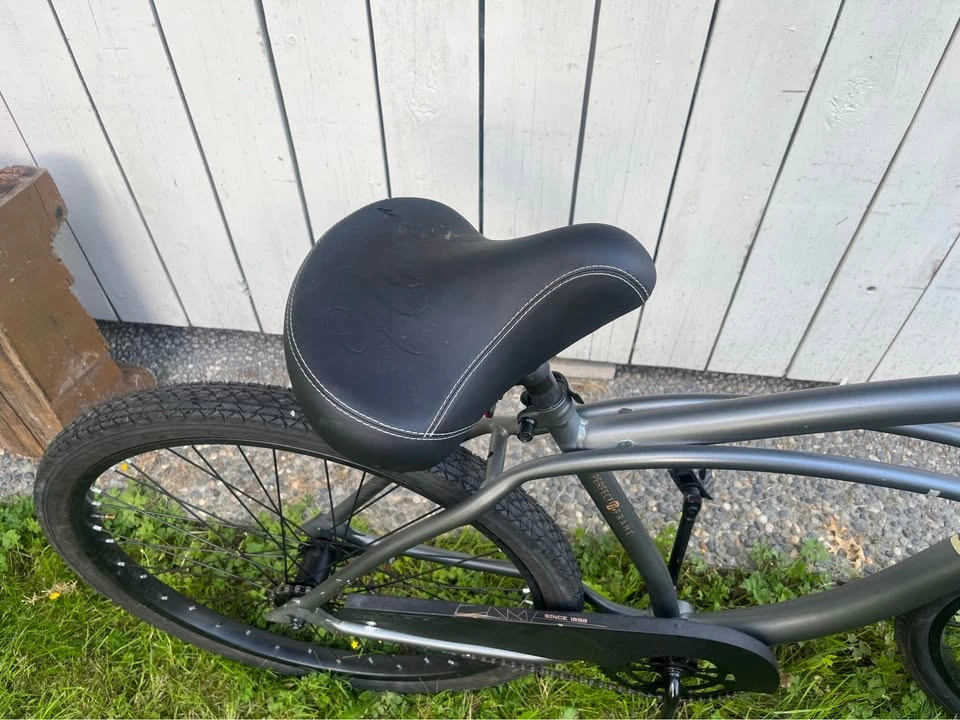 Single-Speed Cruiser Bike - Huffy - photo 3