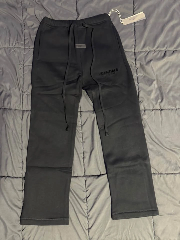 Black Essentials - photo 2