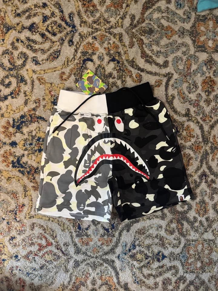 Bape shorts - photo 2
