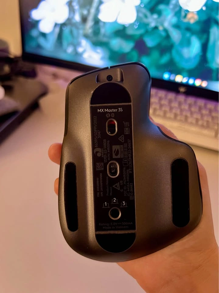 Logitech MX Master 3S Wireless Bluetooth Mouse - Graphite - photo 2