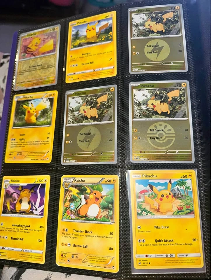 Pikachu/raichu Pokémon card lot