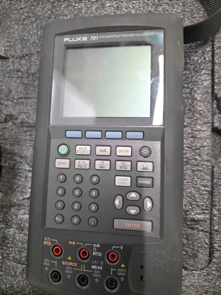 Fluke 701 Calibrator Kit + Hart Scientific 9131 Dry Well - photo 2