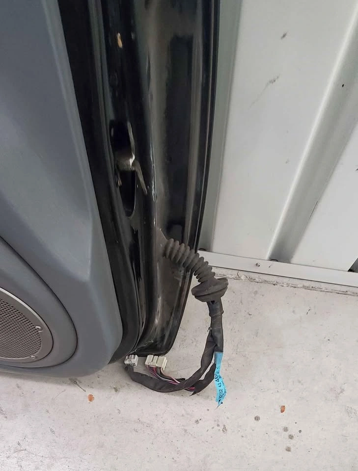 2002 Toyota RAV4 Driverside Door - photo 2