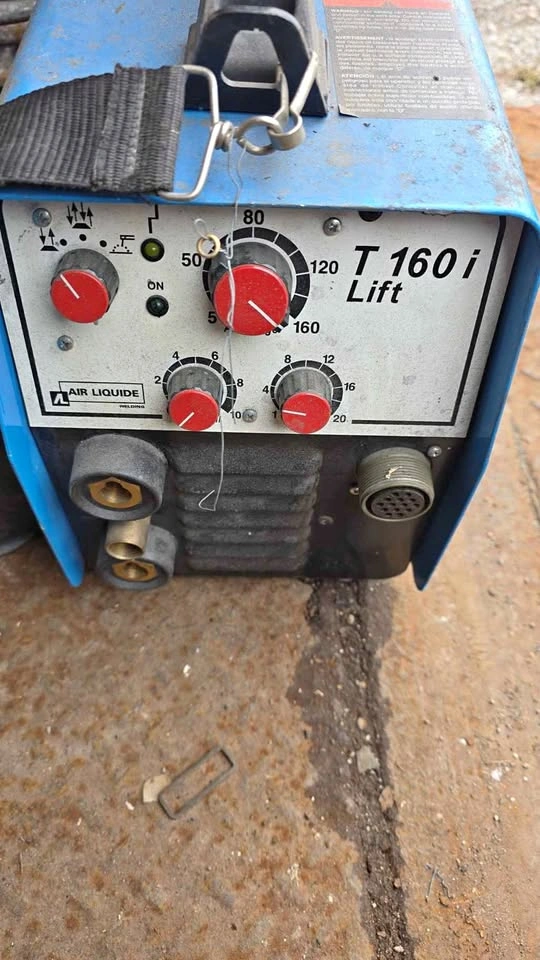 Miller air Liquide T 160i Lift Tig Welder
