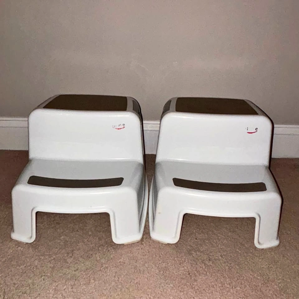 Kids stools - 2 plastic iLove kids stools