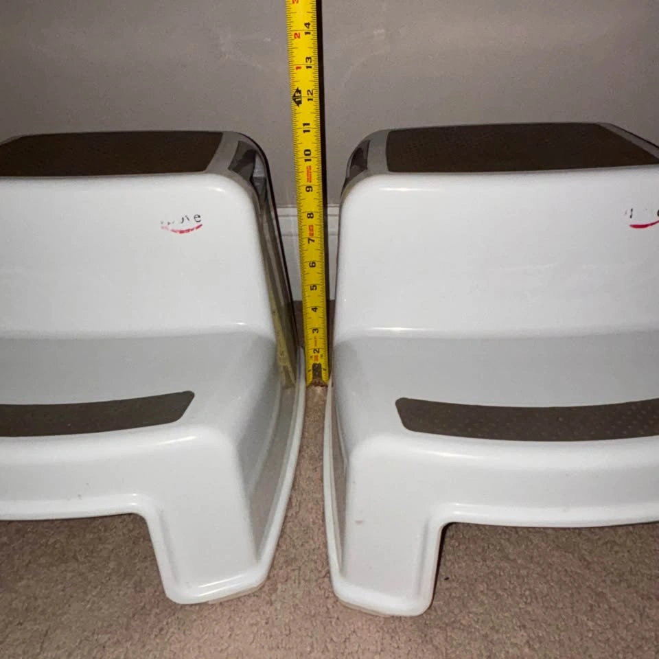 Kids stools - 2 plastic iLove kids stools - photo 3