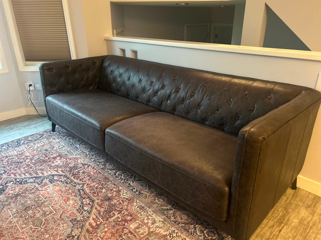 FOR SALE: Chesterfield-Style Sofa — Espresso - photo 5