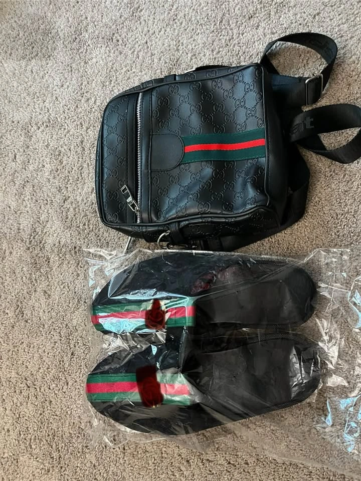 Leader slides with cross body bag - photo 5