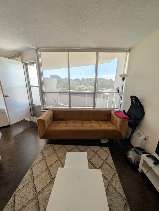 3 seater Couch for sale