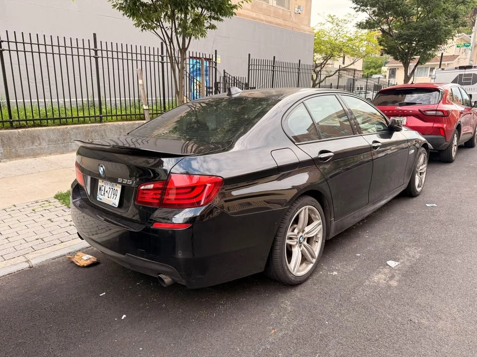 2012 BMW 5 Series · 535i Sedan 4D - photo 3