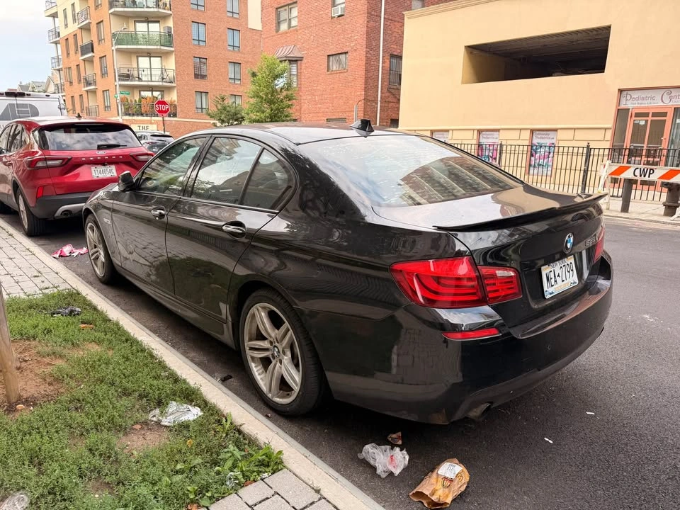 2012 BMW 5 Series · 535i Sedan 4D - photo 4