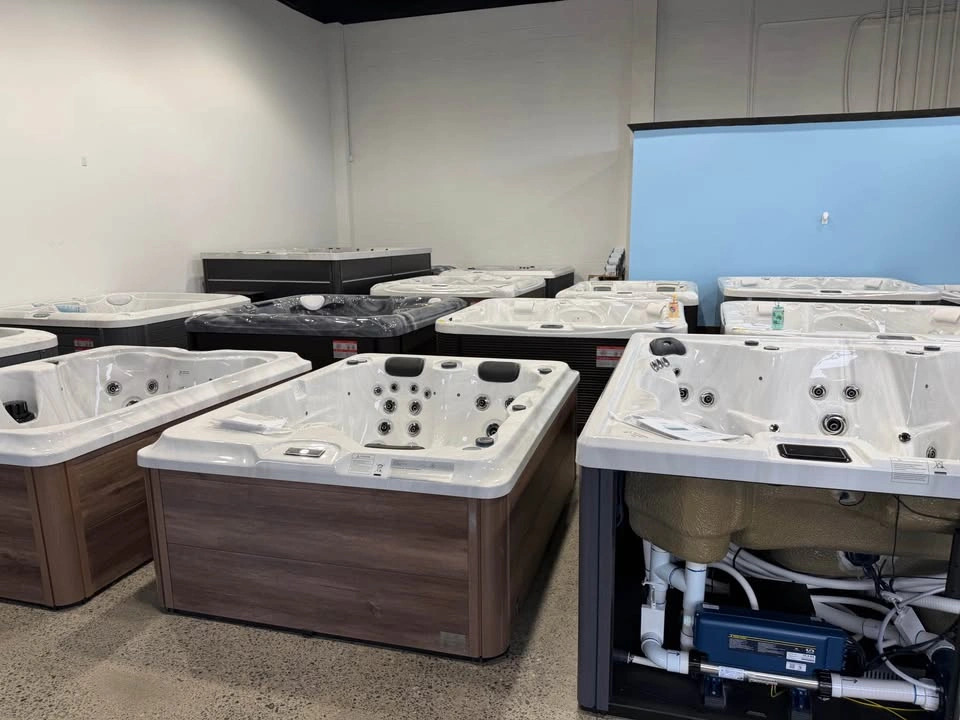 Huge hot tub & swim spa sales event. - photo 5