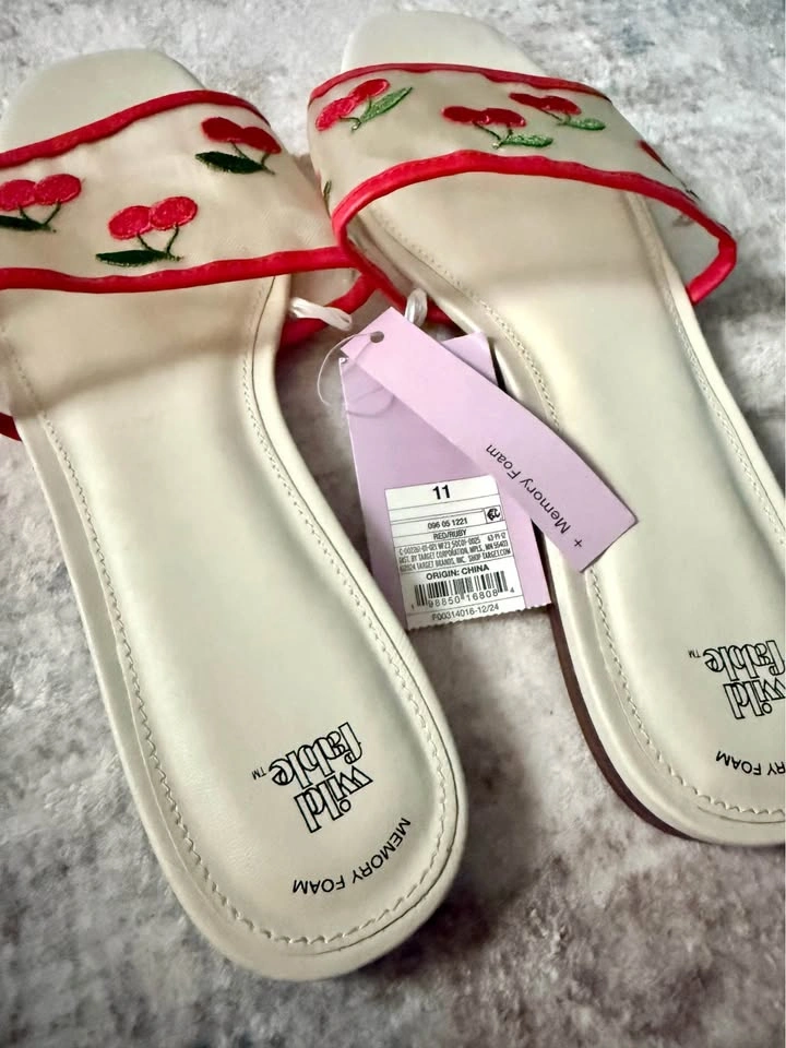 New with tags: Target Cherry Slide Sandals - photo 3