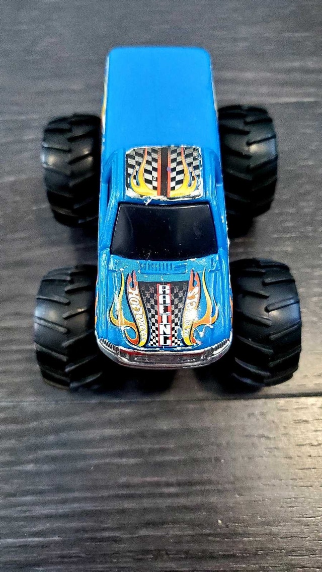 Hot Wheels Monster Truck Lot - photo 5